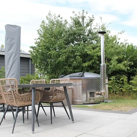 Luxe 2 Persoons Met Hottub